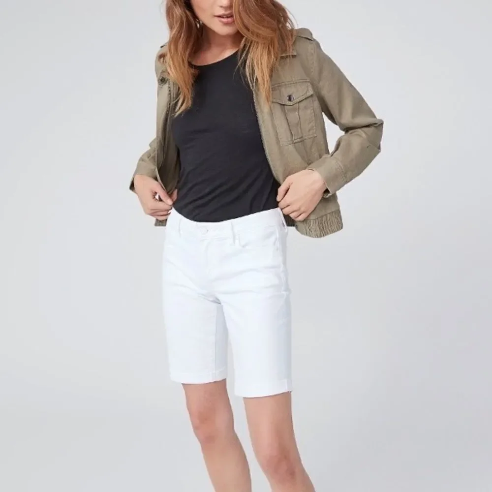 PAIGE DENIM Optic White Y2K Jax Knee Shorts Bermuda Denim Jean Shorts 24